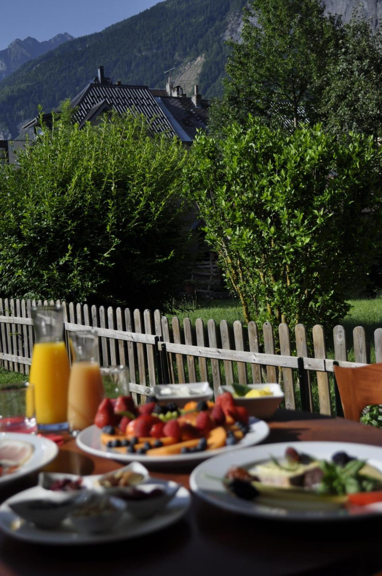 Chalet La Cachette Cyclists & Skiers Le Bourg-d'Oisans Exterior photo